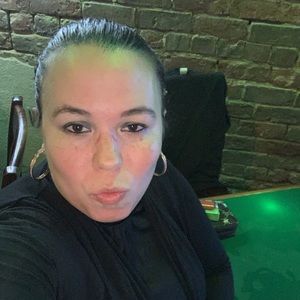 Meet your Posher, Beverly